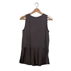 Theory 100% silk blouse . Very good condition. Size S